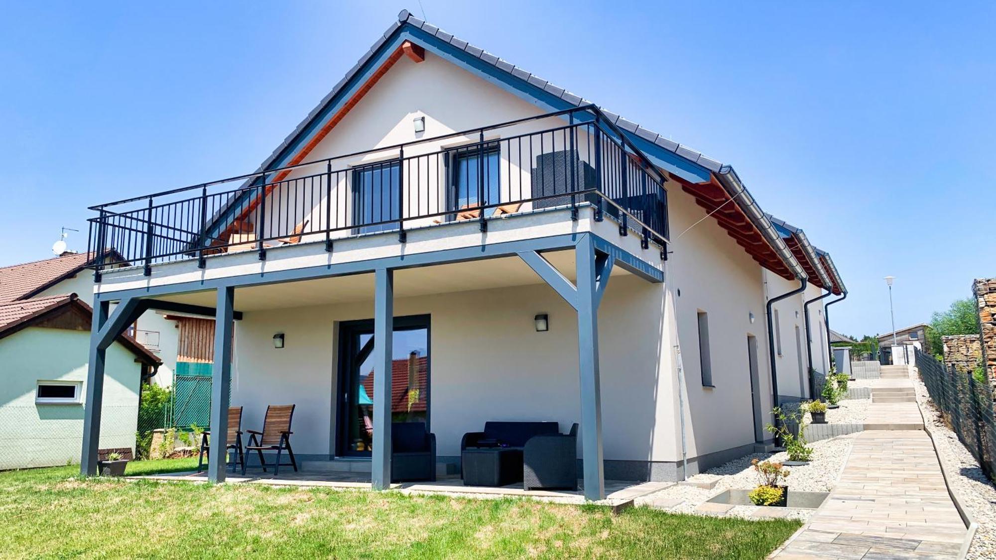 Apartmanove Domy Lipno 1 Фримбурк Екстериор снимка